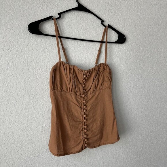 Princess Polly camel pleated detail button up tank🍸🤎 - Picture 5 of 6